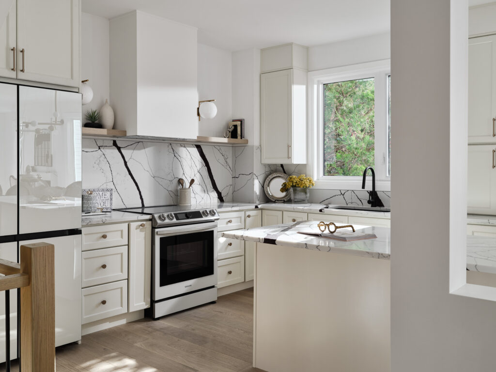 [After] Crosspointe Kitchen Renovation - Terzetto Homes Design Build Remodel in Ottawa